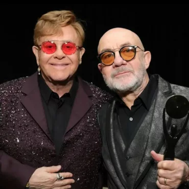 Elton John et Bernie Taupin lors de la cérémonie du Rock and Roll Hall of Fame le 3 novembre 2023 / Getty Images